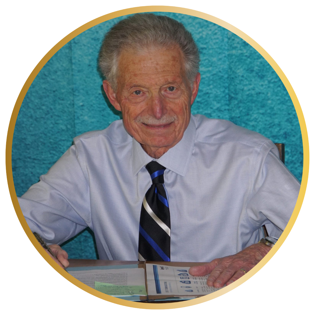 Len Gross Feature Headshot Len Gross Feature Headshot in round gold frame